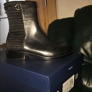 Brand new in box Cole Haan Lexi Grid Stretch